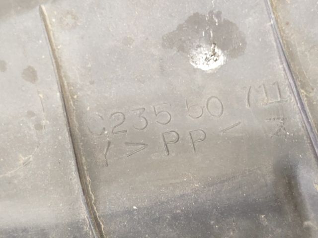 bontott MAZDA 5 Hűtőrács