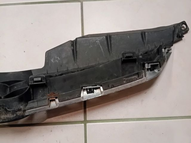 bontott MAZDA 5 Hűtőrács