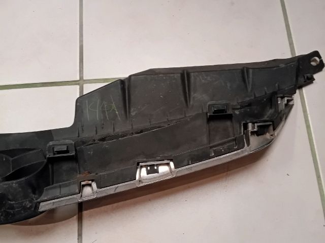 bontott MAZDA 5 Hűtőrács