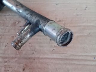 bontott MAZDA 5 Hűtővíz Elosztó Cső