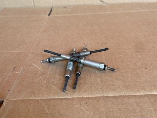 bontott MAZDA 5 Izzító/Gyújtó Gyertya