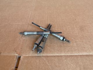 bontott MAZDA 5 Izzító/Gyújtó Gyertya