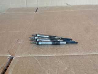 bontott MAZDA 5 Izzító/Gyújtó Gyertya