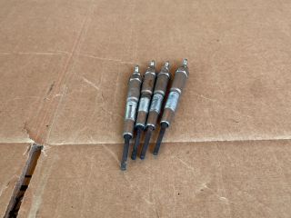 bontott MAZDA 5 Izzító/Gyújtó Gyertya