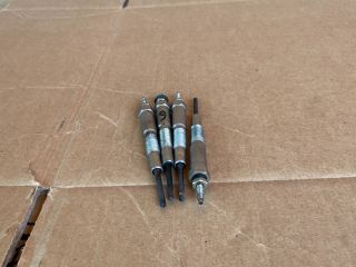 bontott MAZDA 5 Izzító/Gyújtó Gyertya