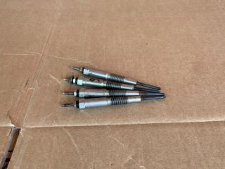 bontott MAZDA 5 Izzító/Gyújtó Gyertya