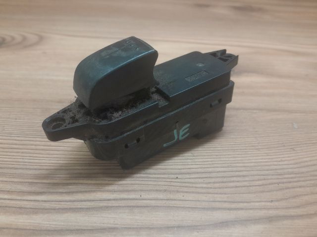 bontott MAZDA 5 Jobb első Ablakemelő Kapcsoló