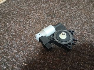 bontott MAZDA 5 Jobb első Ablakemelő Motor