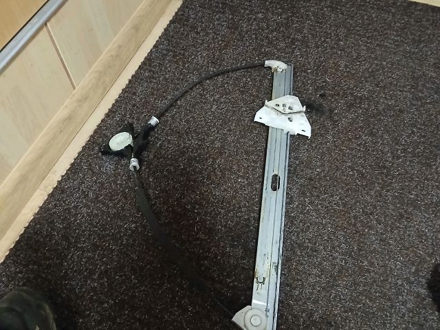 bontott MAZDA 5 Jobb első Ablakemelő Szerkezet (Elektromos)