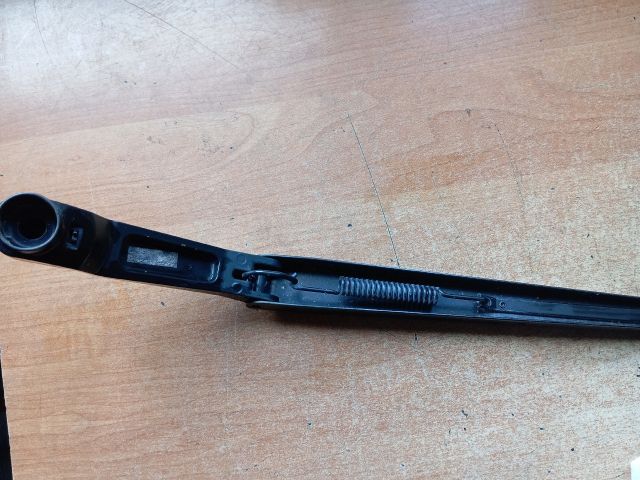 bontott MAZDA 5 Jobb első Ablaktörlő Kar