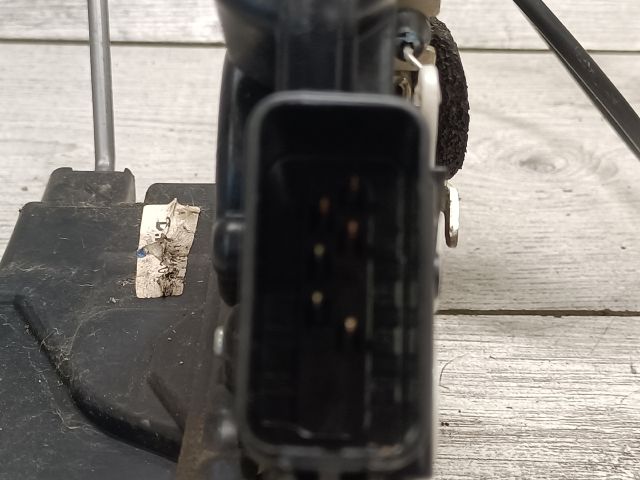 bontott MAZDA 5 Jobb első Ajtózár