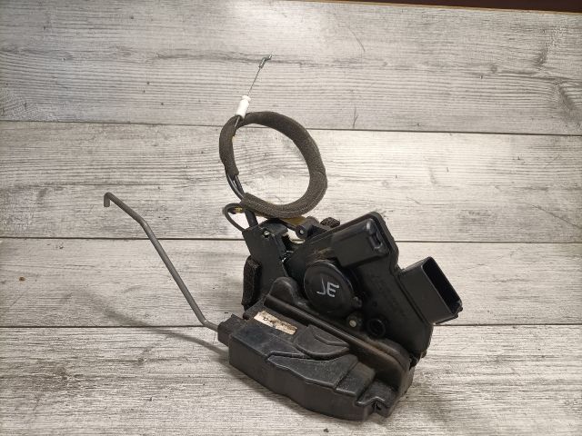 bontott MAZDA 5 Jobb első Ajtózár