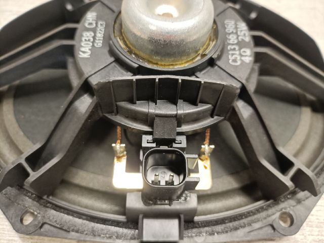 bontott MAZDA 5 Jobb első Hangszóró