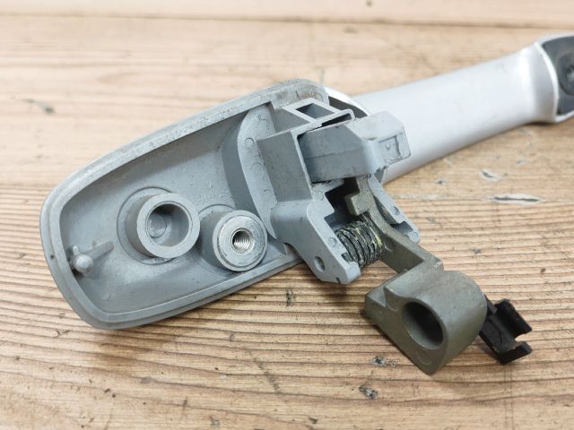 bontott MAZDA 5 Jobb első Külső Kilincs