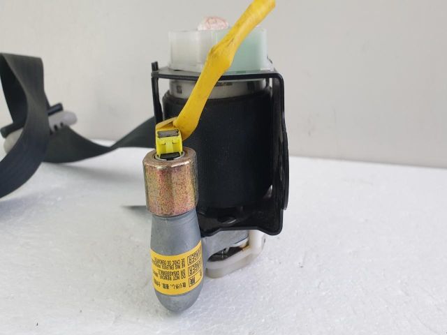 bontott MAZDA 5 Jobb első Övfeszítő