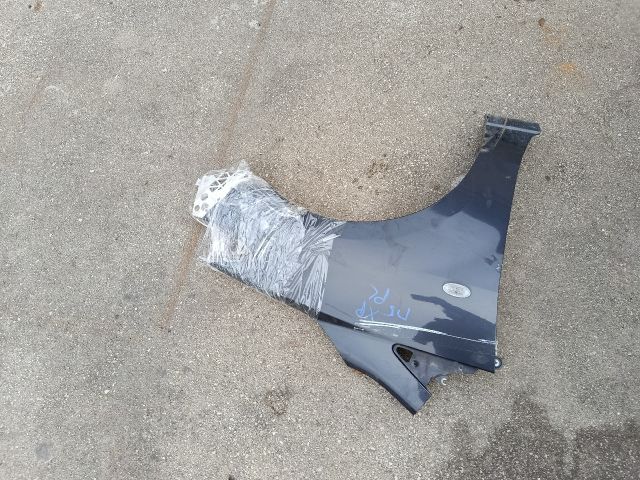 bontott MAZDA 5 Jobb első Sárvédő