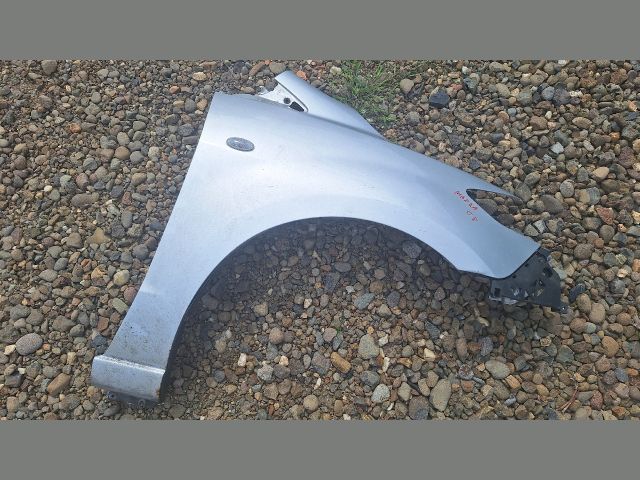 bontott MAZDA 5 Jobb első Sárvédő