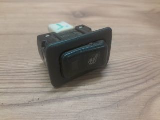 bontott MAZDA 5 Jobb első Ülésfűtés Kapcsoló