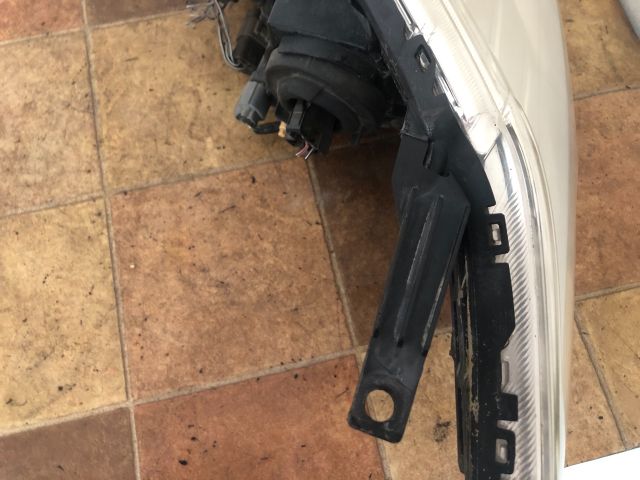 bontott MAZDA 5 Jobb Fényszóró