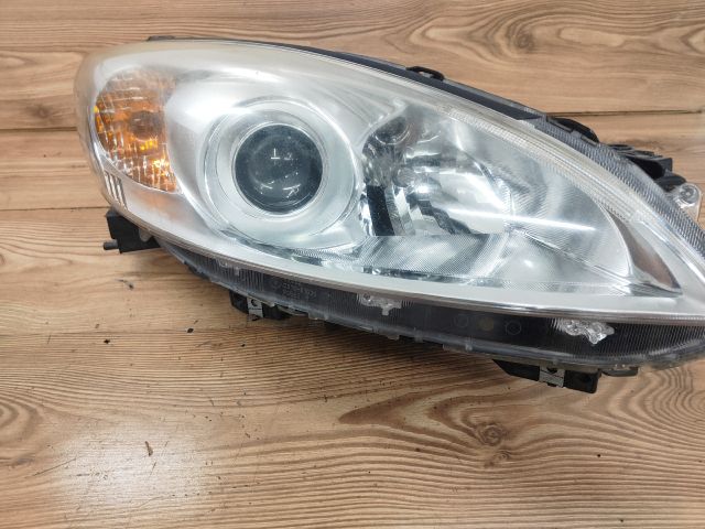bontott MAZDA 5 Jobb Fényszóró