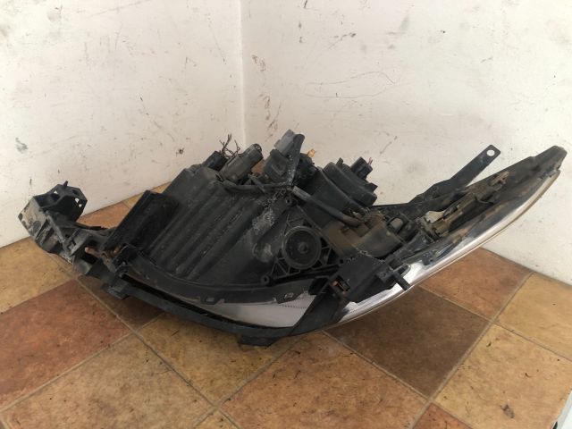 bontott MAZDA 5 Jobb Fényszóró