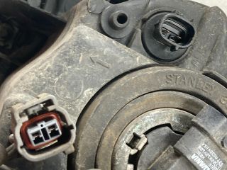 bontott MAZDA 5 Jobb Fényszóró