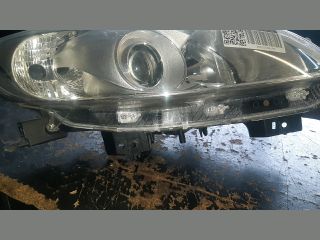 bontott MAZDA 5 Jobb Fényszóró