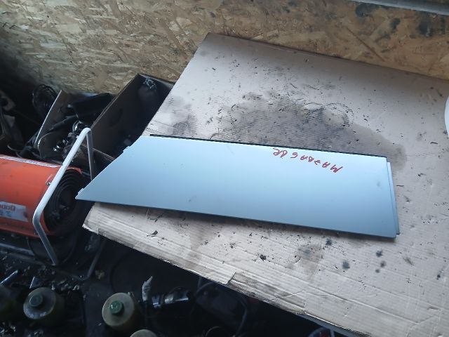 bontott MAZDA 5 Jobb hátsó Ablak Díszléc