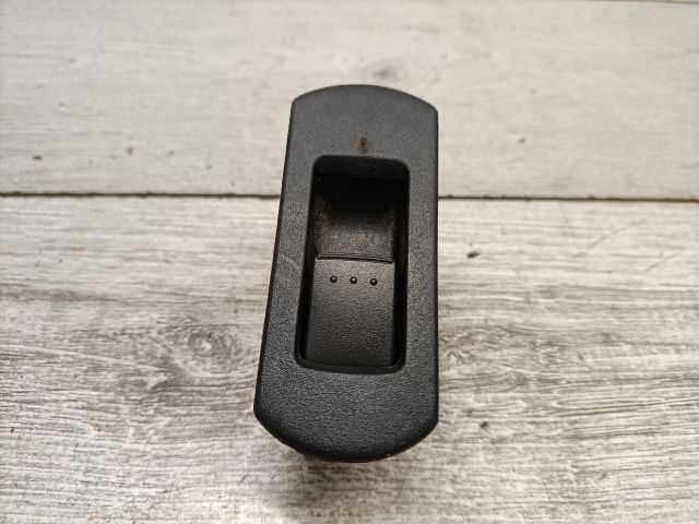 bontott MAZDA 5 Jobb hátsó Ablakemelő Kapcsoló