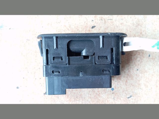 bontott MAZDA 5 Jobb hátsó Ablakemelő Kapcsoló