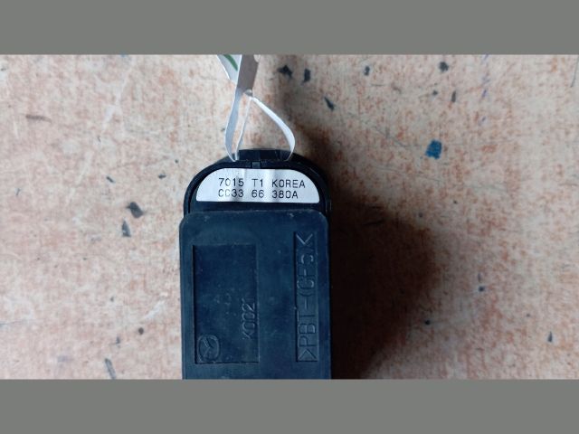 bontott MAZDA 5 Jobb hátsó Ablakemelő Kapcsoló