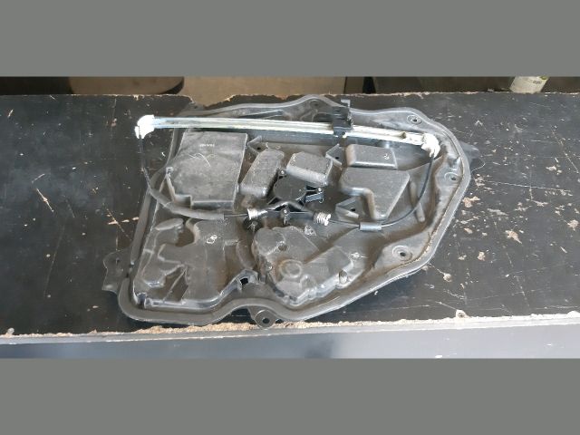 bontott MAZDA 5 Jobb hátsó Ablakemelő Szerkezet (Elektromos)