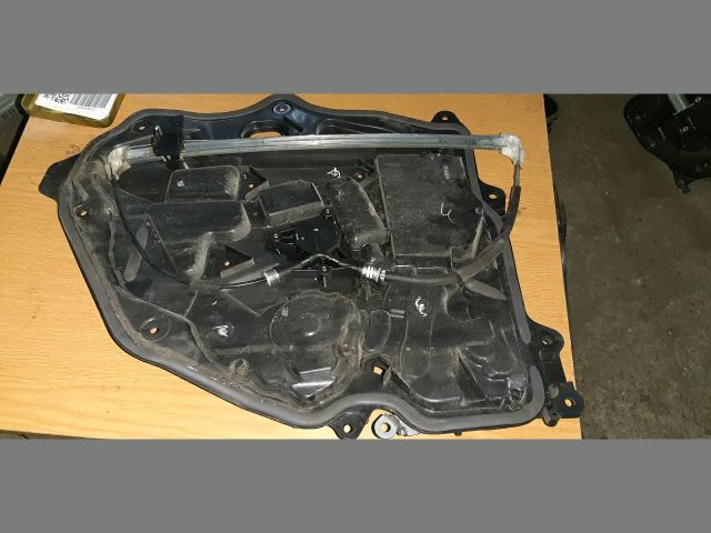 bontott MAZDA 5 Jobb hátsó Ablakemelő Szerkezet (Elektromos)