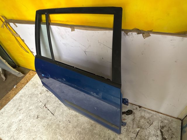 bontott MAZDA 5 Jobb hátsó Ajtó (Üres lemez)