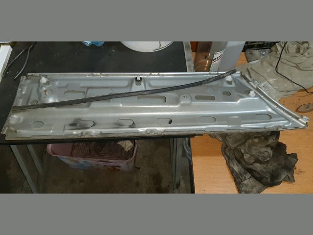 bontott MAZDA 5 Jobb hátsó Ajtókeret Burkolat