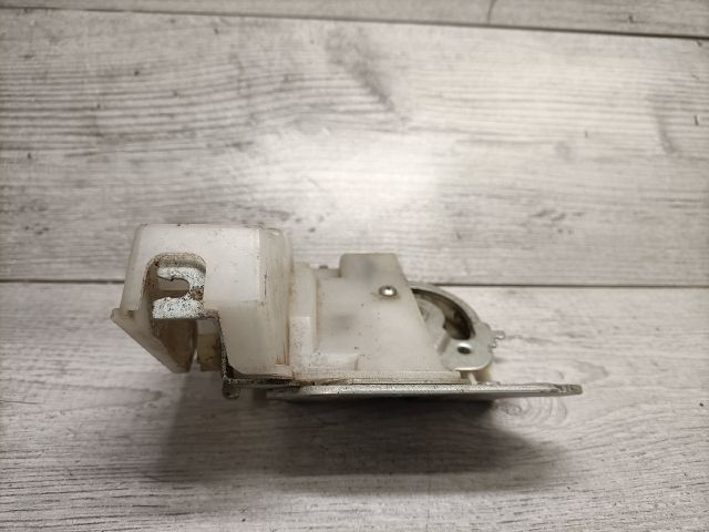 bontott MAZDA 5 Jobb hátsó Ajtózár