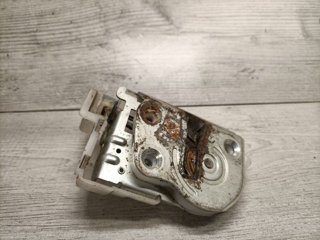 bontott MAZDA 5 Jobb hátsó Ajtózár