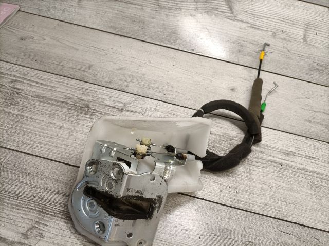 bontott MAZDA 5 Jobb hátsó Ajtózár