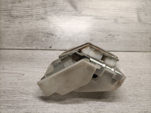 bontott MAZDA 5 Jobb hátsó Ajtózár