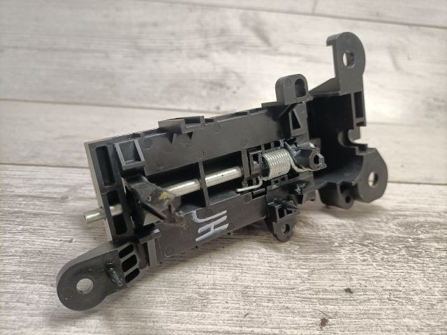 bontott MAZDA 5 Jobb hátsó Belső Kilincs