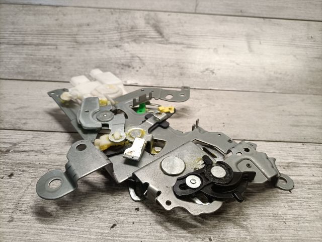 bontott MAZDA 5 Jobb hátsó Központizár Motor