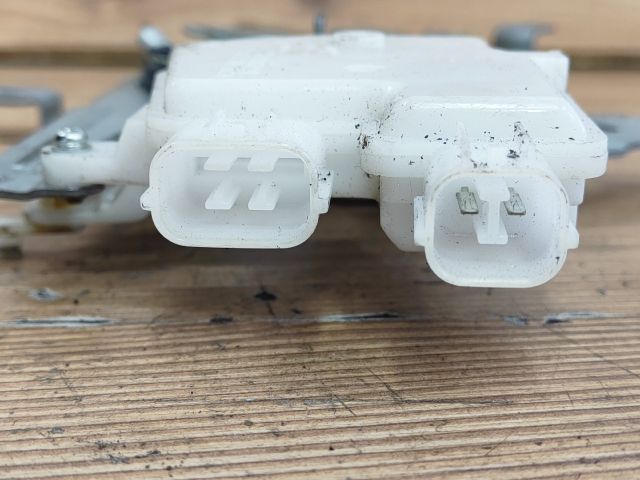 bontott MAZDA 5 Jobb hátsó Központizár Motor