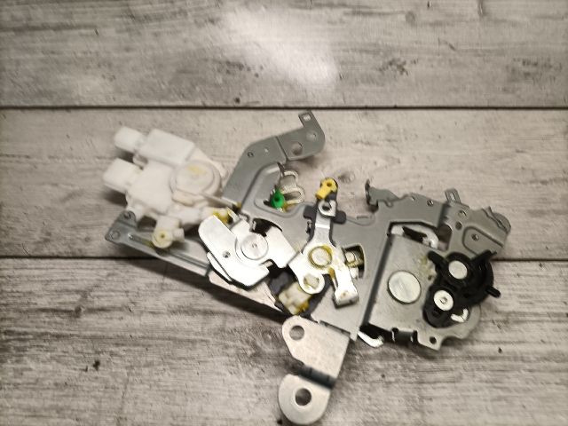 bontott MAZDA 5 Jobb hátsó Központizár Motor