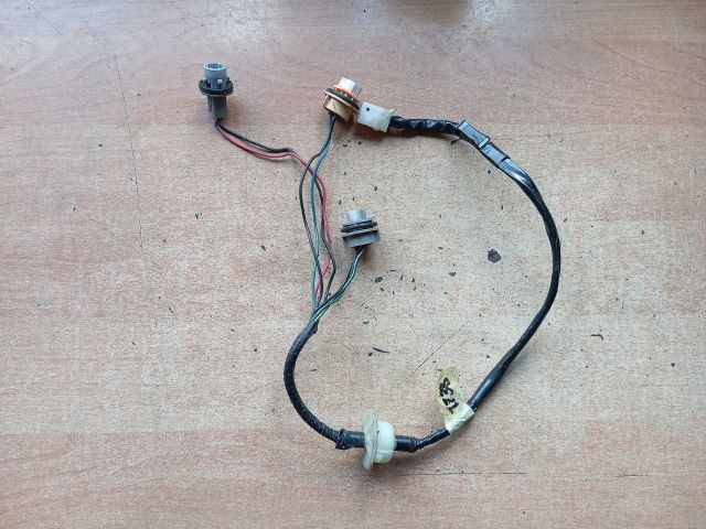 bontott MAZDA 5 Jobb Hátsó Lámpa Foglalat