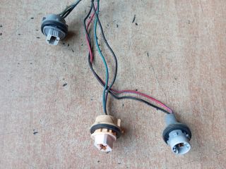 bontott MAZDA 5 Jobb Hátsó Lámpa Foglalat