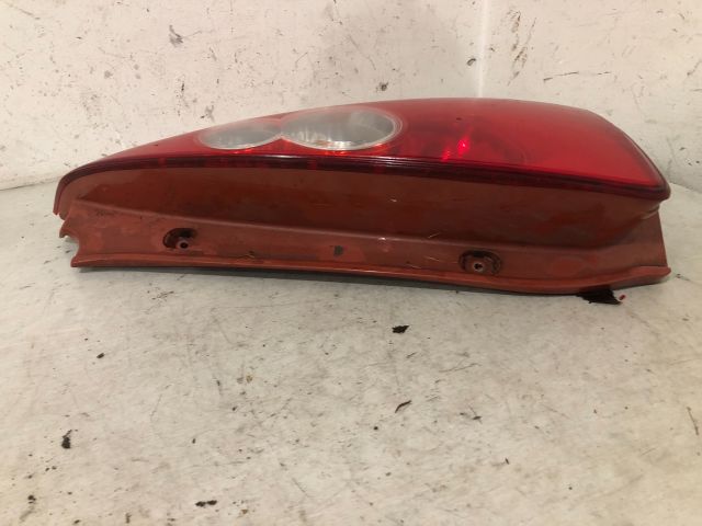 bontott MAZDA 5 Jobb Hátsó Lámpa
