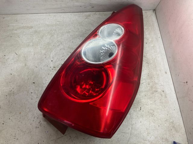 bontott MAZDA 5 Jobb Hátsó Lámpa