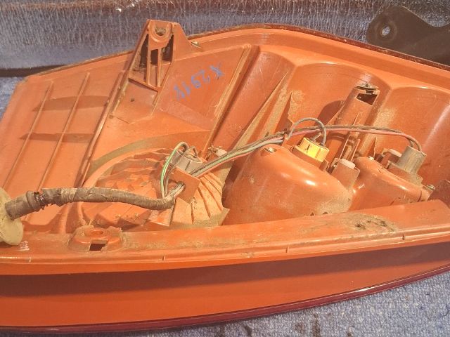 bontott MAZDA 5 Jobb Hátsó Lámpa