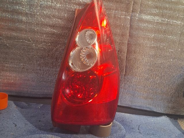 bontott MAZDA 5 Jobb Hátsó Lámpa