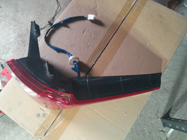 bontott MAZDA 5 Jobb Hátsó Lámpa